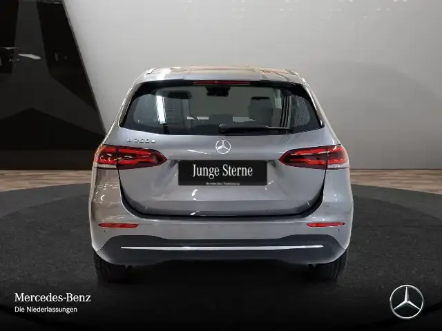 Mercedes-Benz B 250