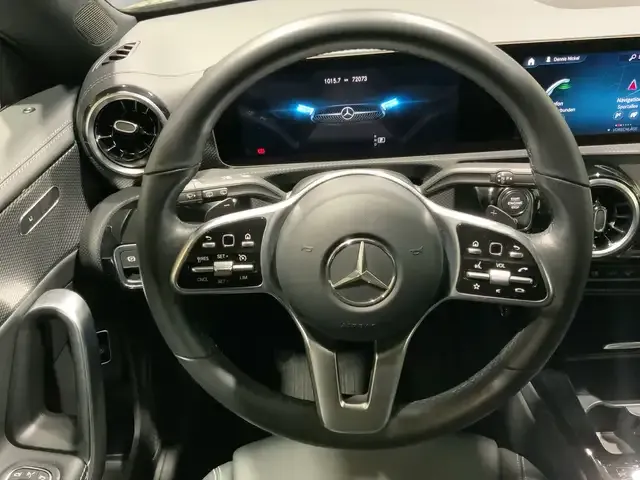 Mercedes-Benz CLA 200