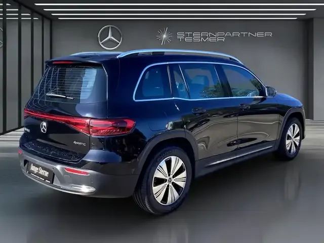 Mercedes-Benz EQB 300