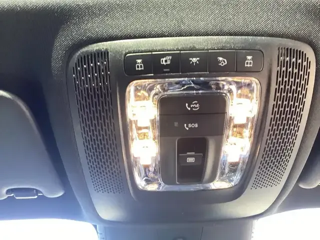 Mercedes-Benz EQB 300