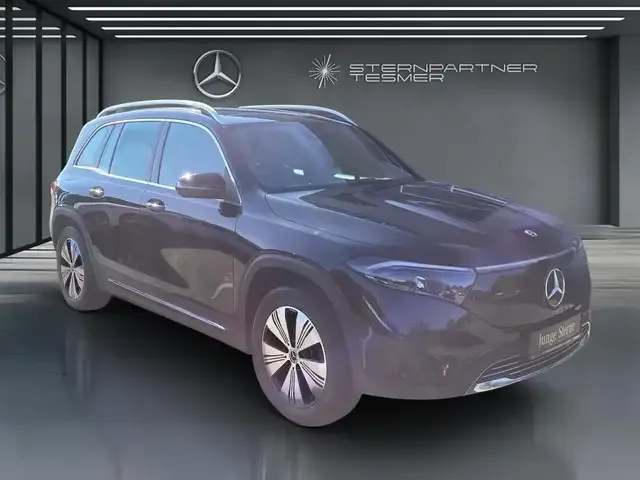 Mercedes-Benz EQB 300