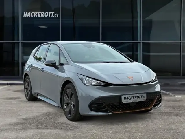 CUPRA Born