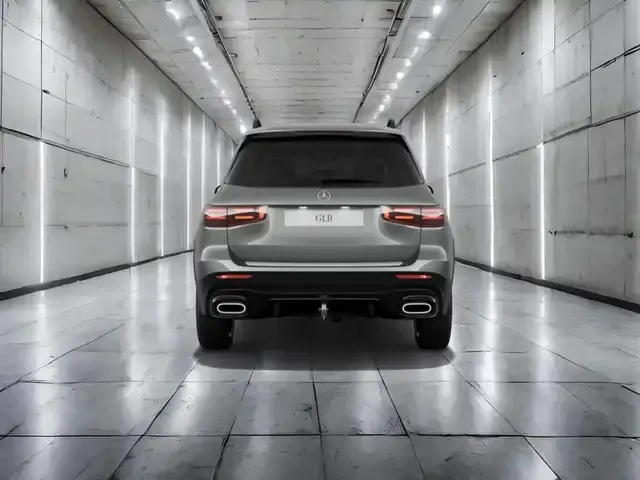 Mercedes-Benz GLB 220