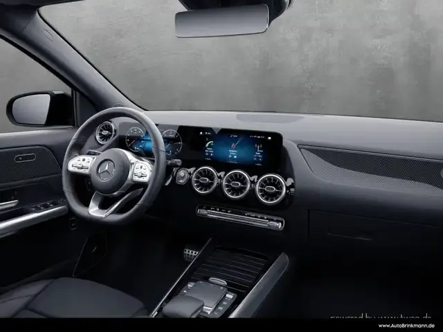 Mercedes-Benz GLA 220
