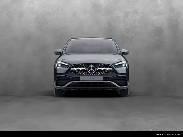 Mercedes-Benz GLA 220