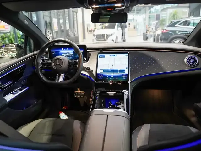 Mercedes-Benz EQE 300