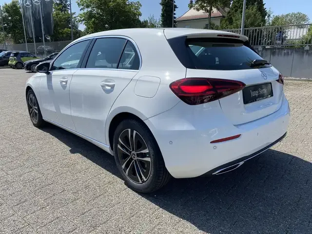 Mercedes-Benz A 200