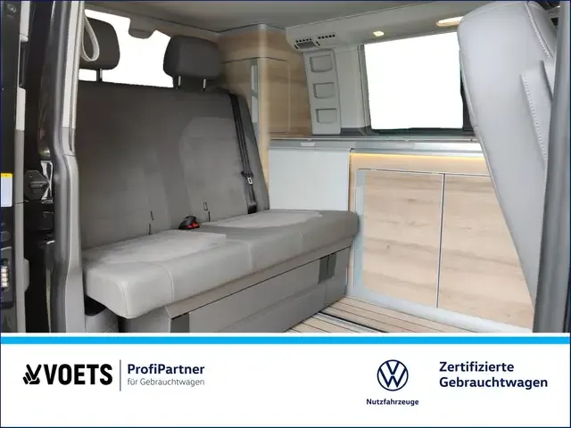 Volkswagen T6 California