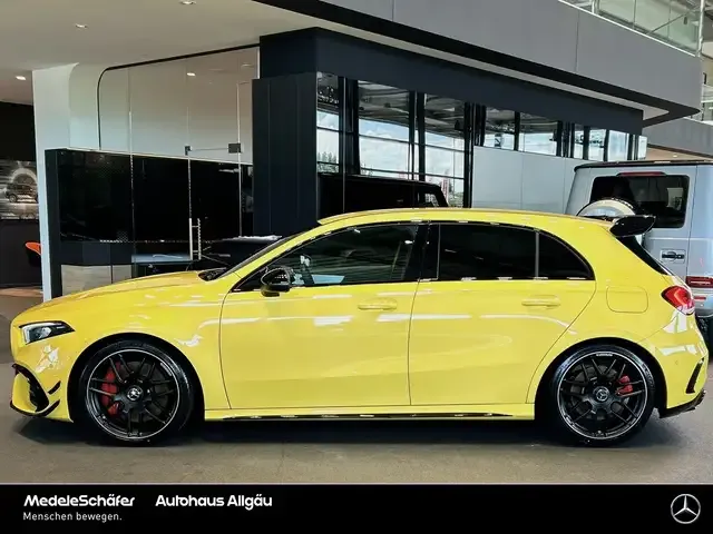 Mercedes-Benz A 45 AMG