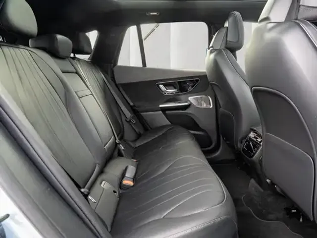 Mercedes-Benz EQE 350