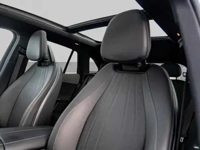 Mercedes-Benz EQE 350