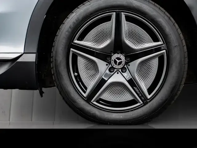 Mercedes-Benz EQE 350