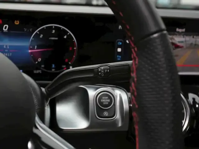 Mercedes-Benz GLB 200