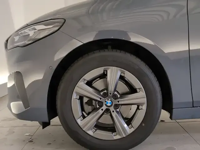 BMW 216