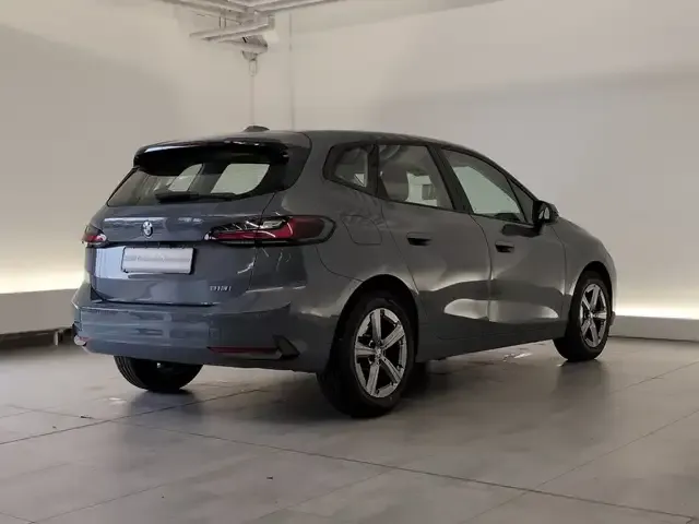 BMW 216