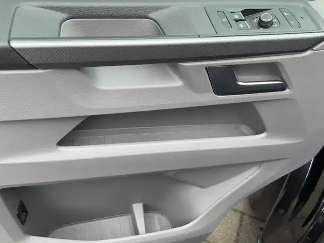 Volkswagen T6.1 Caravelle