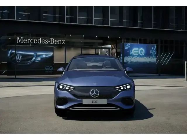 Mercedes-Benz EQE 300