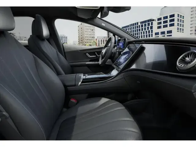 Mercedes-Benz EQE 300
