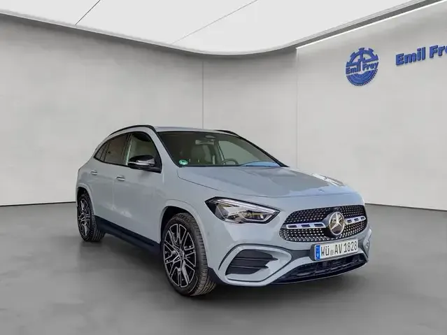 Mercedes-Benz GLA 180