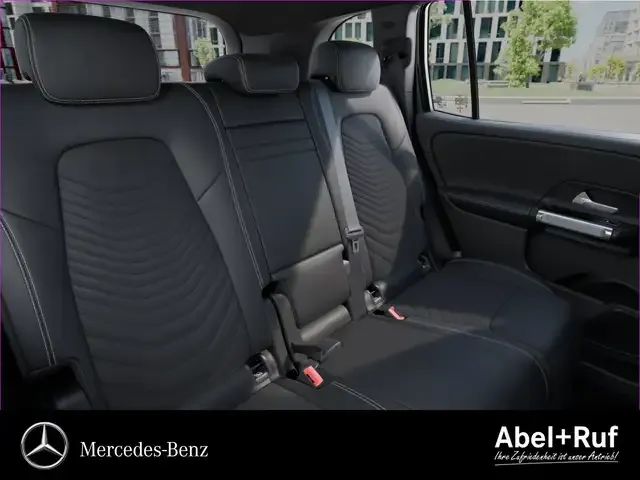 Mercedes-Benz EQB 250