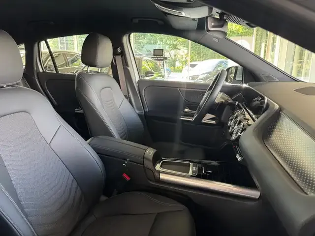 Mercedes-Benz EQA 350
