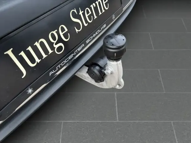 Mercedes-Benz EQA 300