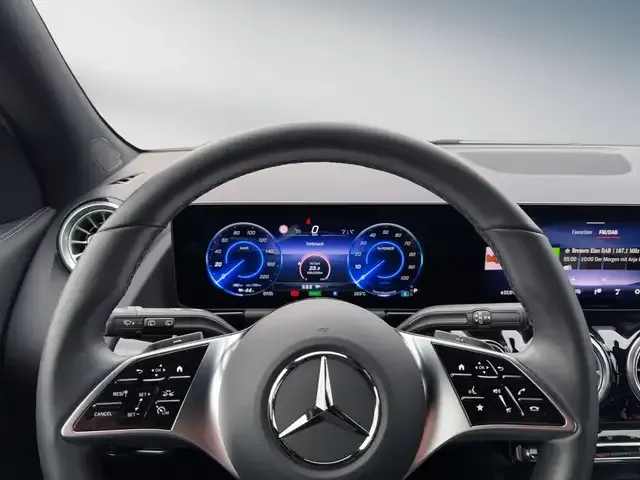 Mercedes-Benz EQA 300