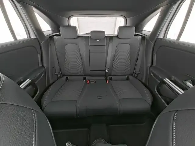 Mercedes-Benz EQA 300