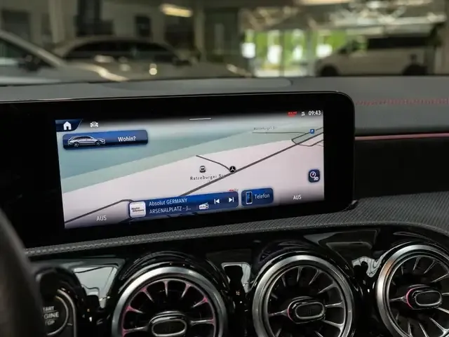 Mercedes-Benz CLA 200