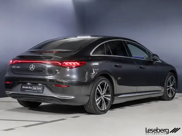 Mercedes-Benz EQE 300