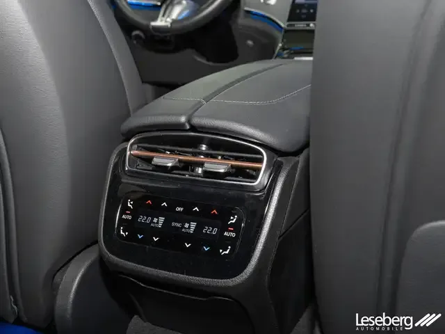 Mercedes-Benz EQE 300