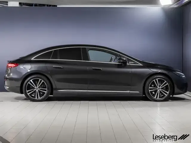 Mercedes-Benz EQE 300