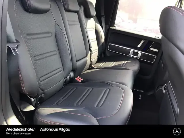 Mercedes-Benz G 400