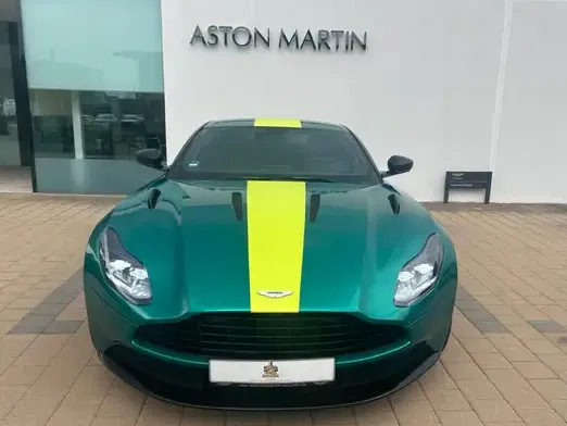 Aston Martin DB11