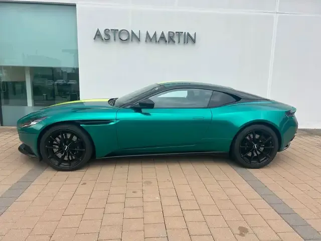 Aston Martin DB11