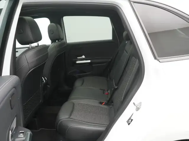 Mercedes-Benz B 220