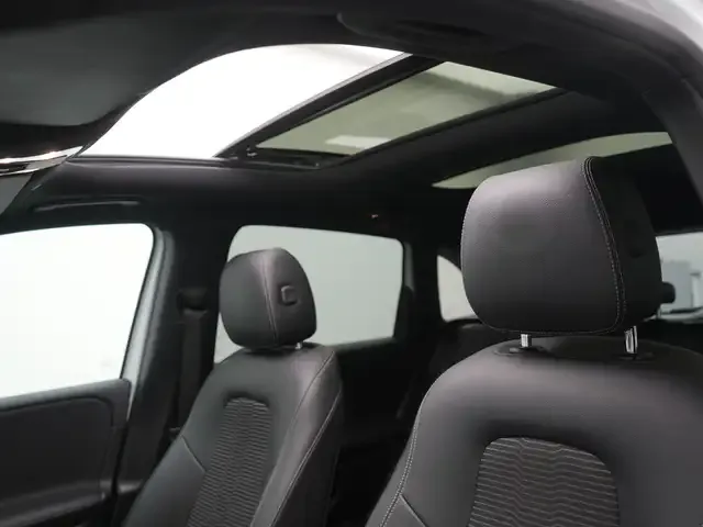 Mercedes-Benz B 220