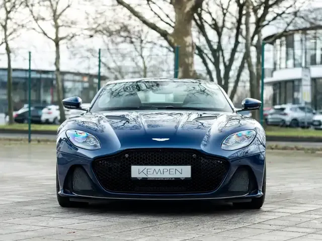 Aston Martin DBS