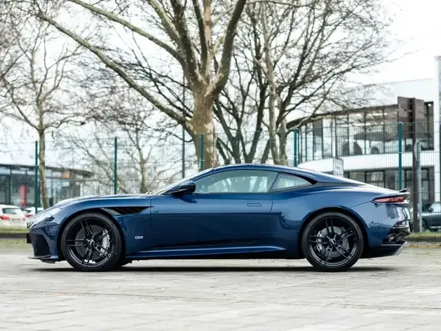 Aston Martin DBS