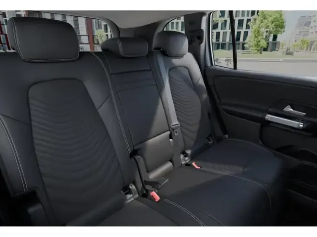 Mercedes-Benz EQB 300
