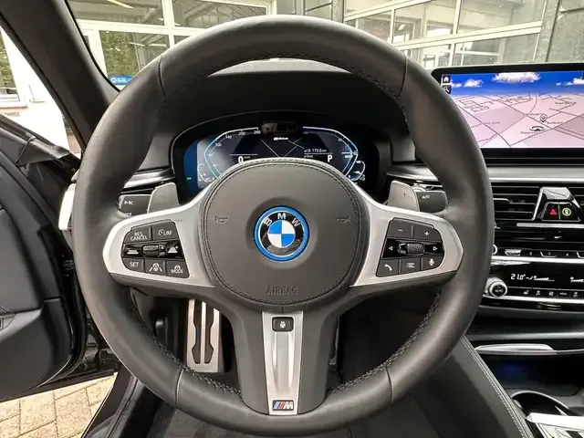 BMW 545