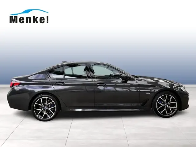 BMW 545