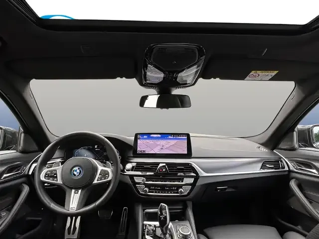 BMW 545