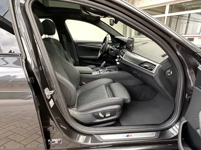 BMW 545