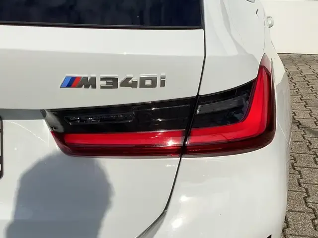 BMW 340
