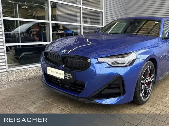 BMW 220