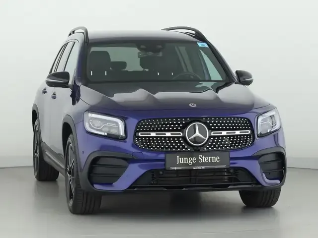 Mercedes-Benz GLB 220