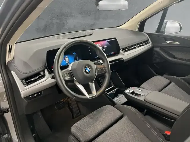 BMW 216