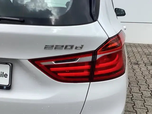 BMW 220