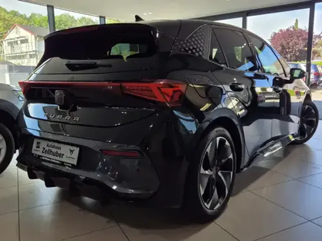 CUPRA Born